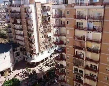 Livia 公寓式酒店 *